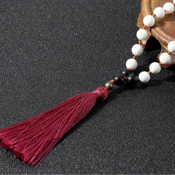 COPY - White jade Mala - Picture 4 of 4